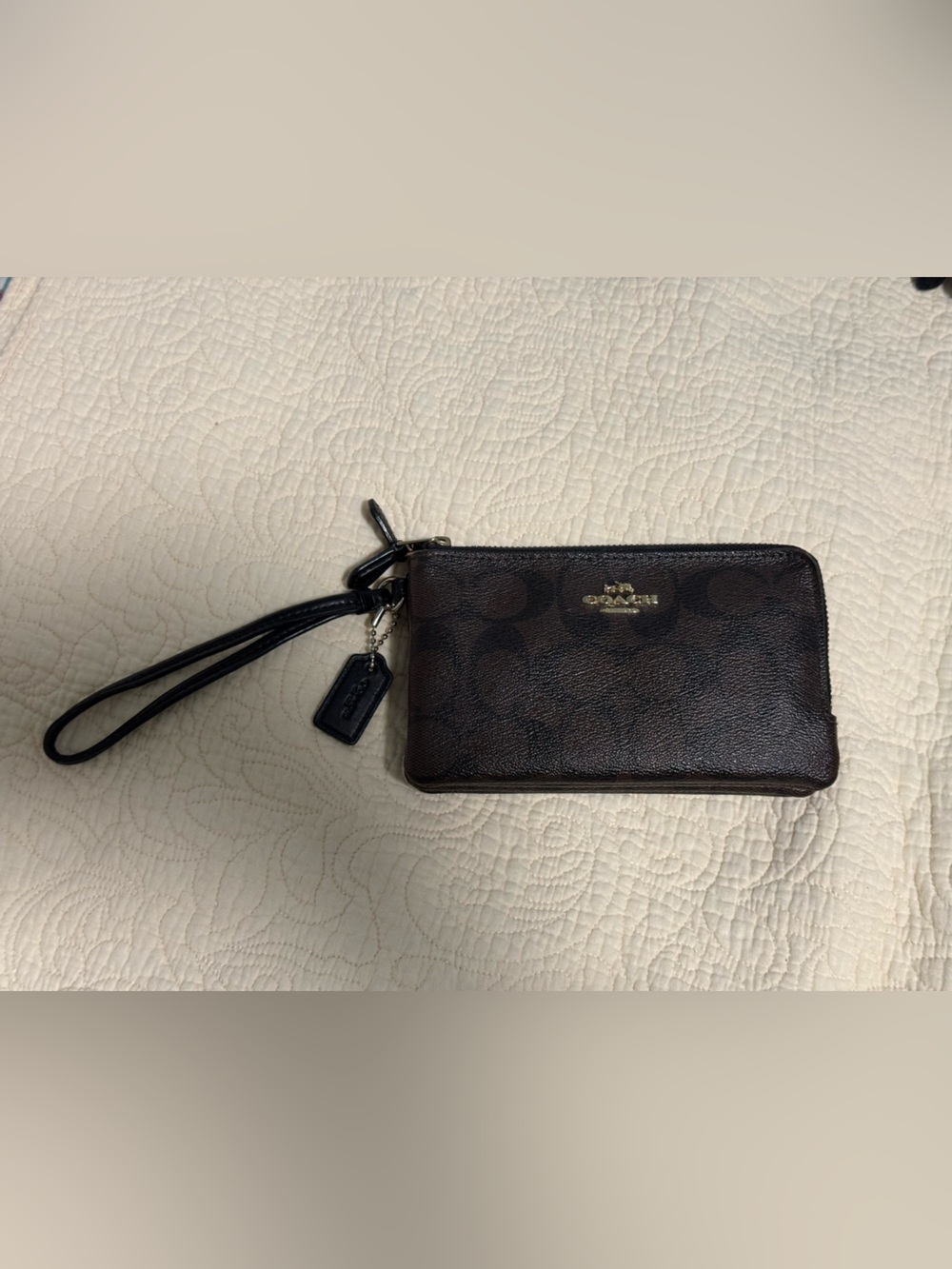 Coach Brown Double Zip Signature Wristlet w/hangtag! NWOT!
